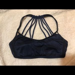 Lululemon sports bra size 4